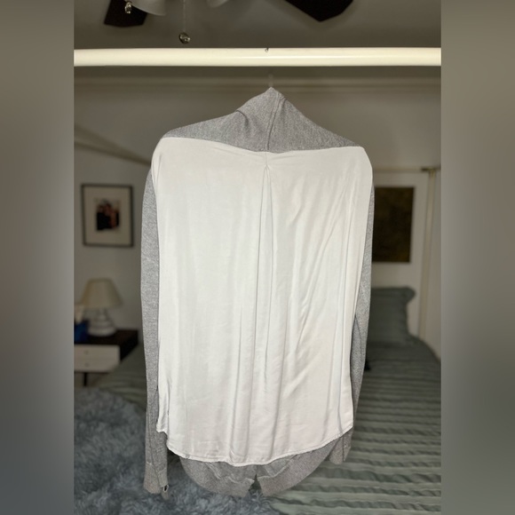 Lululemon Cardigan Sweater Size M Grey - Picture 4 of 5